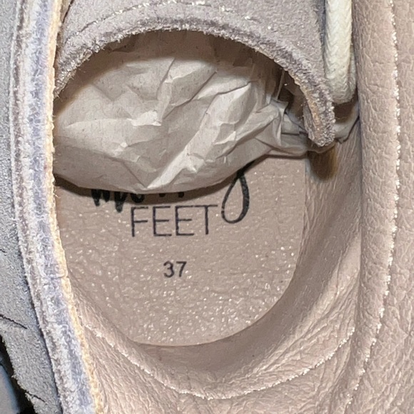 NWOT Monkey Feet Moccasins for Mommy - Picture 2 of 5